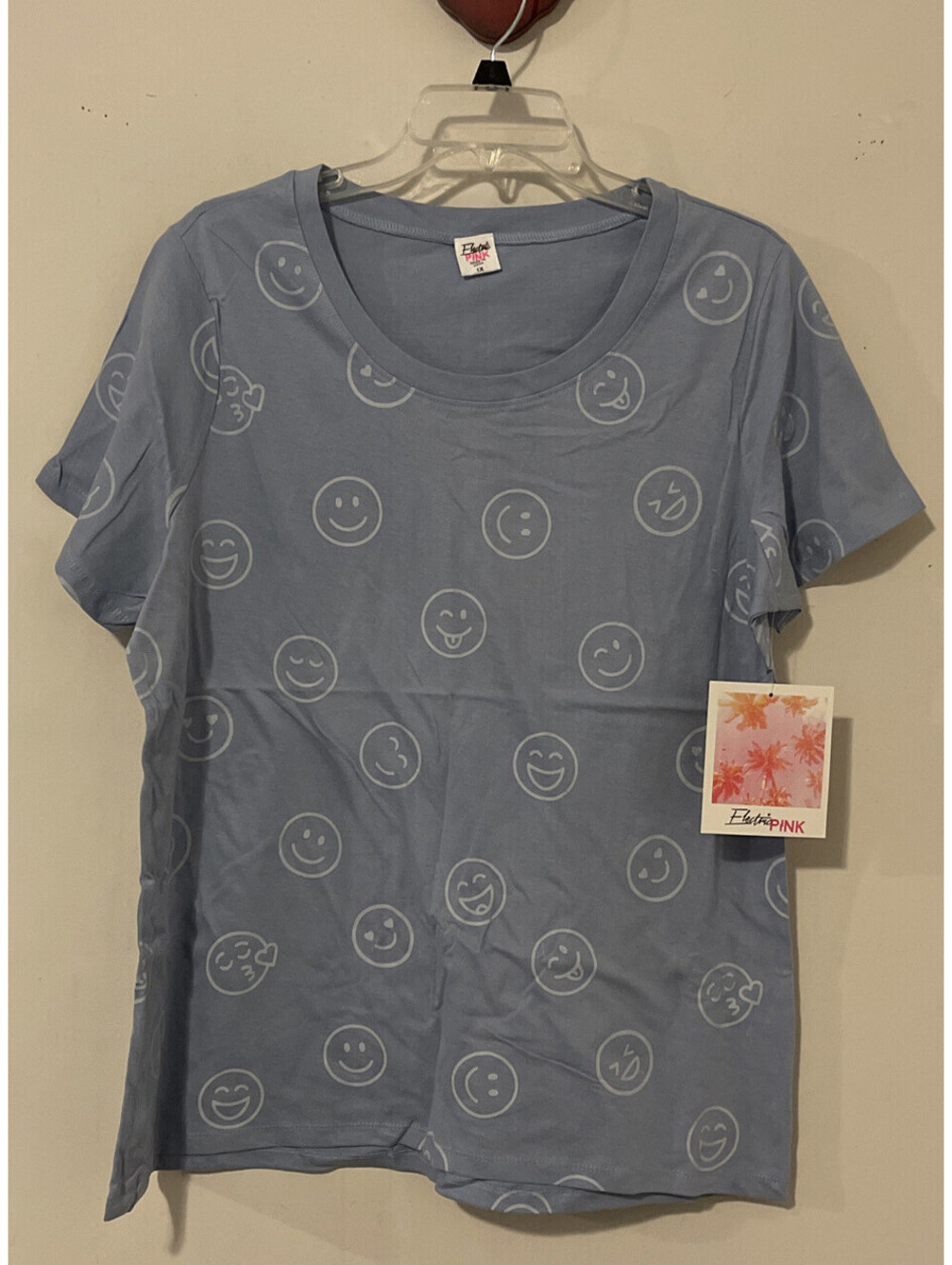 Electric Pink Womens 1x Blue Short-Sleeved Cotton Emoji Tshirt NWT! A5517